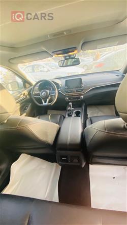 نيسان ألتيما